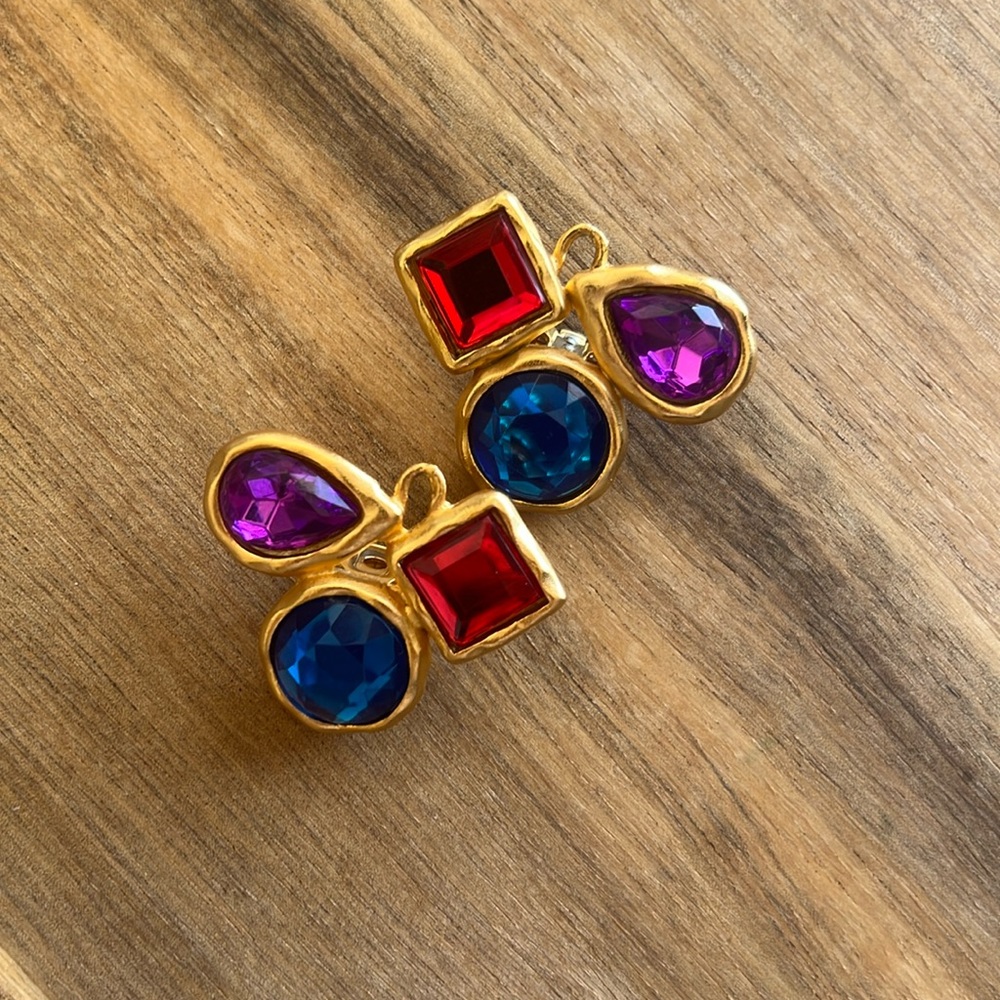 Vintage looking clip gold earrings